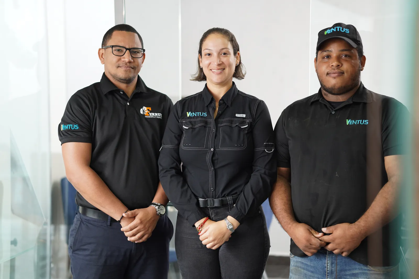 Parte del equipo de Ventus y Ferrum en la planta